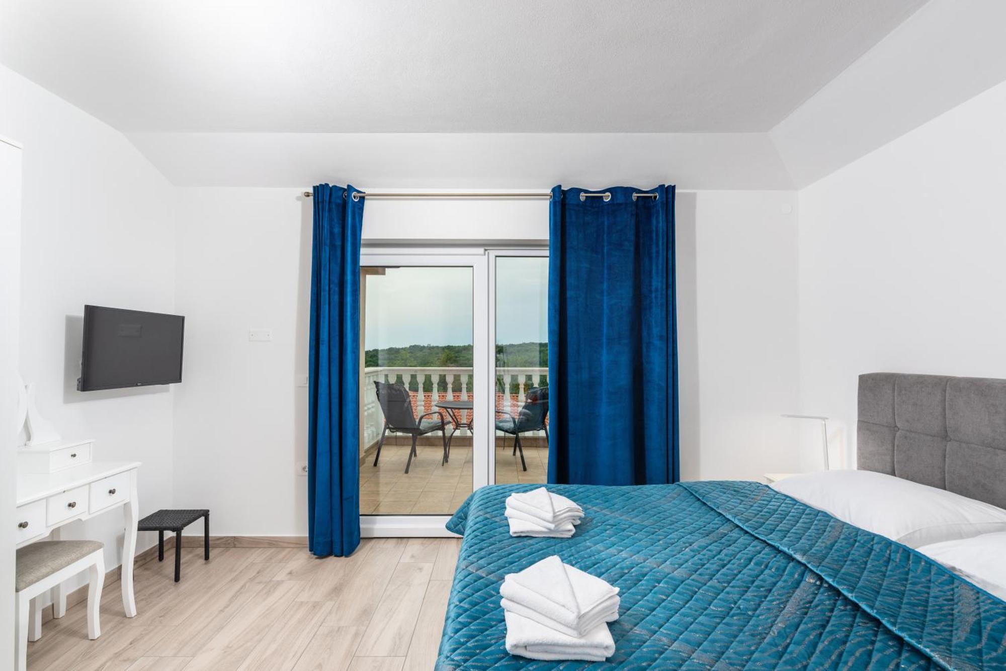 Villa Buroli With Pool, Sauna And Jacuzzi Bagian luar foto