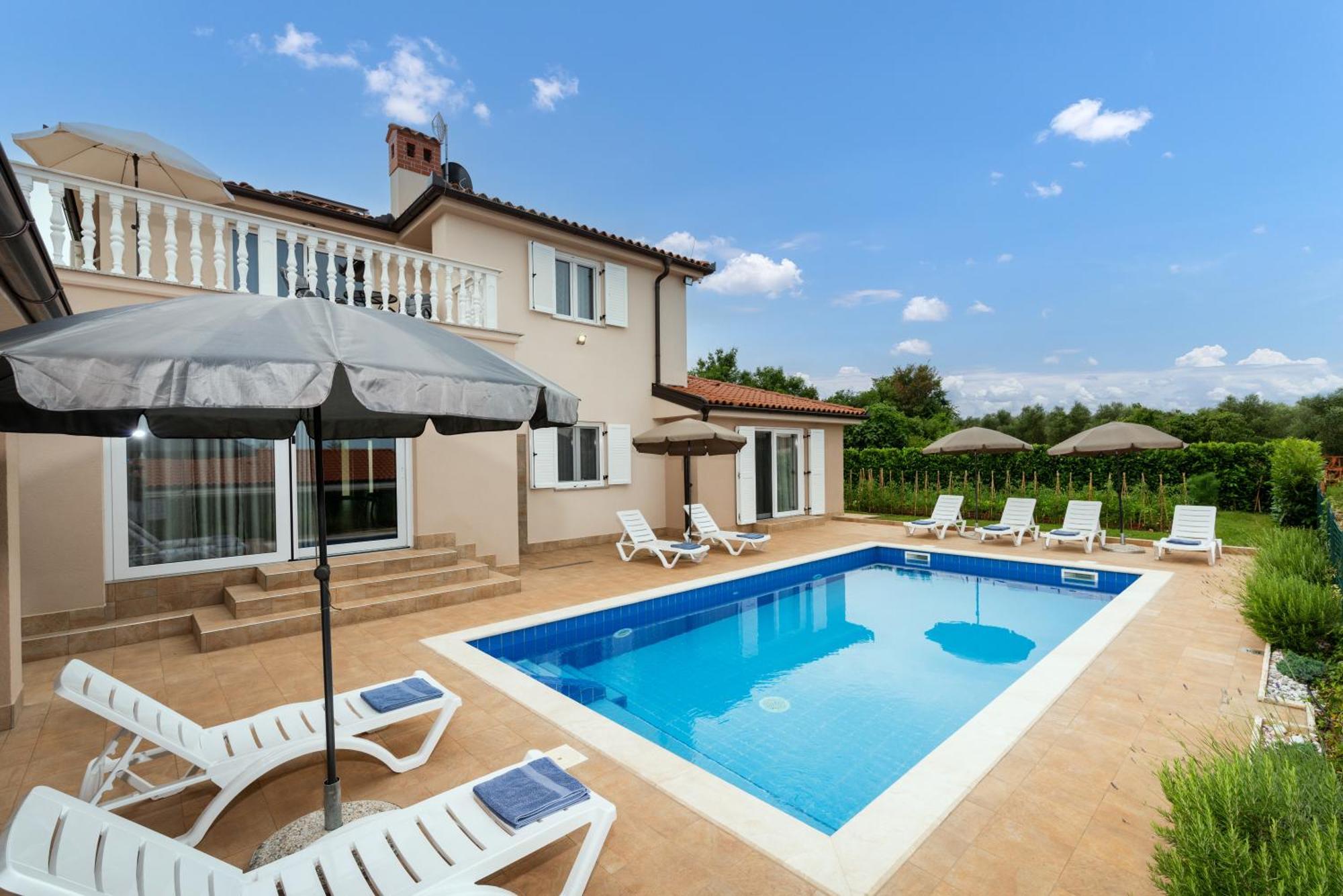 Villa Buroli With Pool, Sauna And Jacuzzi Bagian luar foto